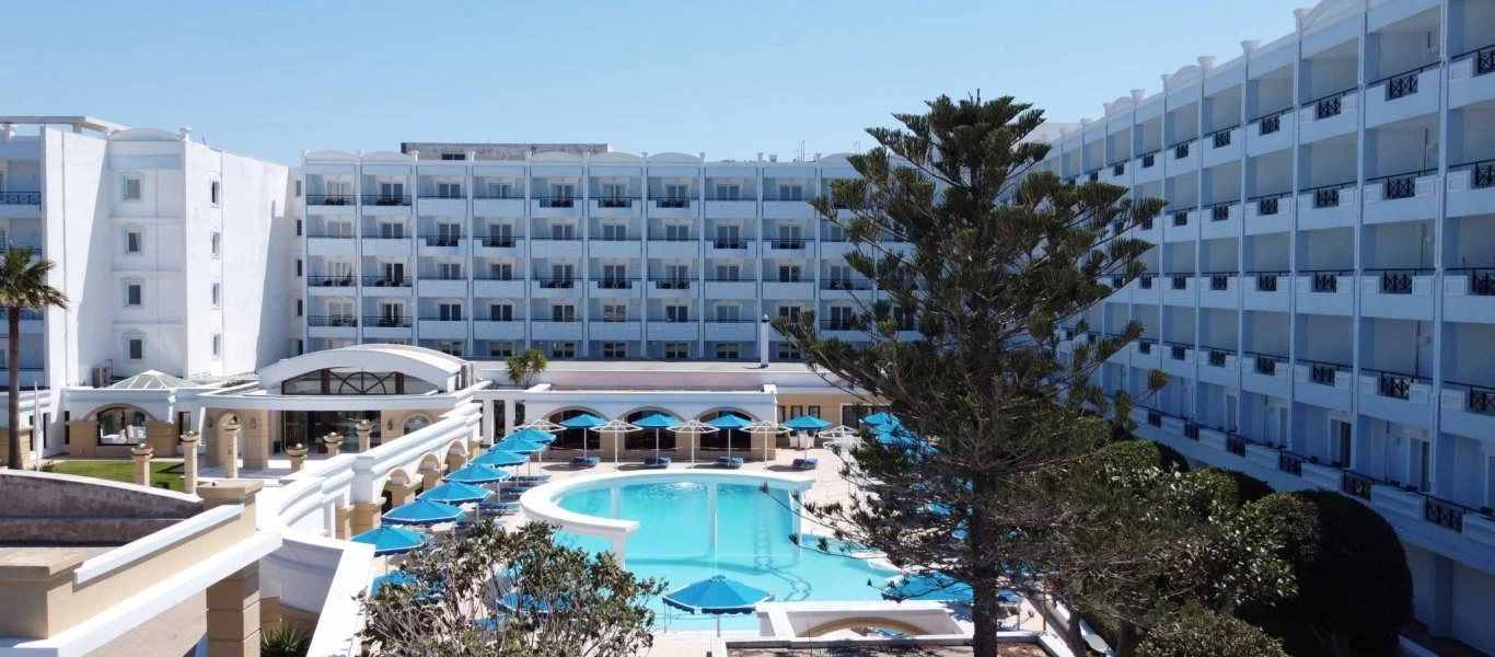 Πρόεδρος ξενοδόχων - Γ.Τάσιος: «Mπορεί να μην έχουμε σεζόν μετά τον Αύγουστο - Η Μύκονος ήταν το πρώτο καμπανάκι»